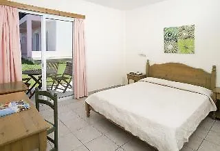 Akamanthea Holiday Village 4* Пафос